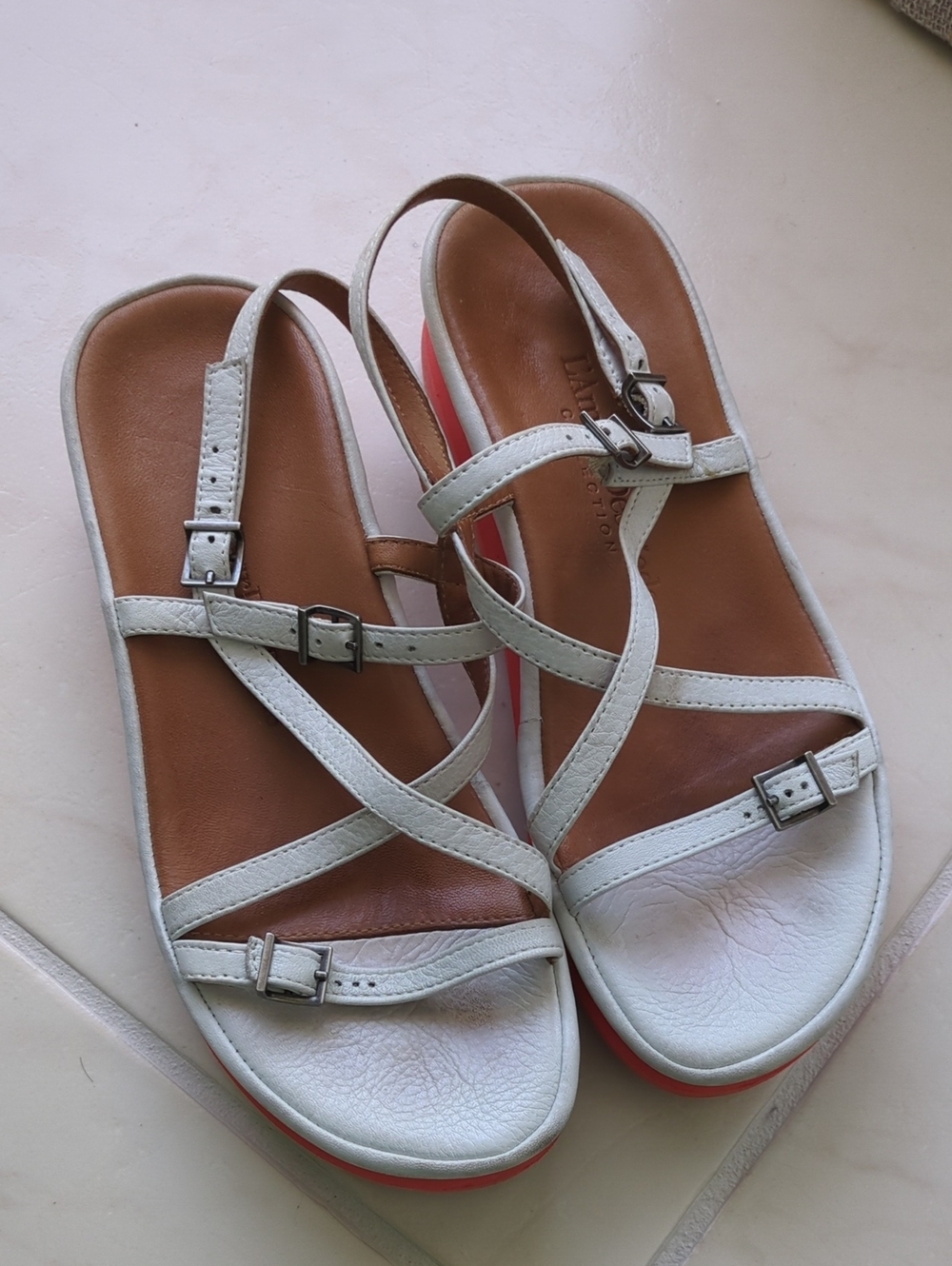 L'amour Des Pies Women’s White Leather Strappy Comfort Sandals Sz US 6 Vacation